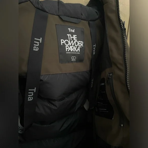 TNA Powder Parka Mid Dark Olive - Picture 7 of 9